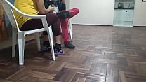 Шлюха делает минет соседу