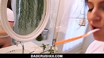 Рыжие молодухи трахнулись семейным табу